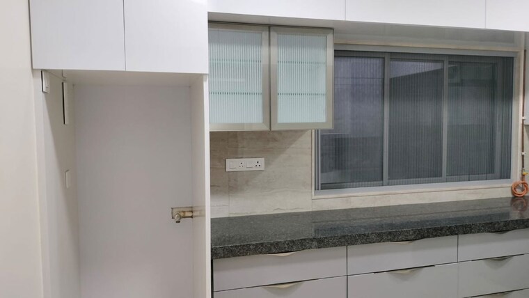 Room, oberoi-realty-woods 2.5 Bedroom 1000 Sq.Ft. Apartment In Goregaon East Mumbai 9870568