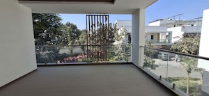 Swimming Pool in 4 BHK Villa at Rajapushpa Green Dale, Tellapur – for Rent