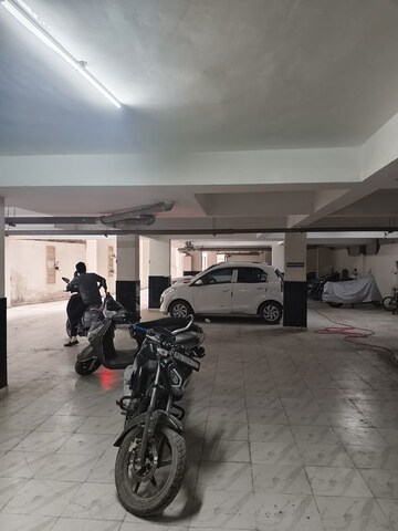 Parking in 3 BHK Apartment at Vishwakarma Colony – for Sale