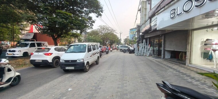 Exterior View, chakkaraparambu Commercial Showroom 900 Sq.Ft. In Chakkaraparambu Kochi 9815209