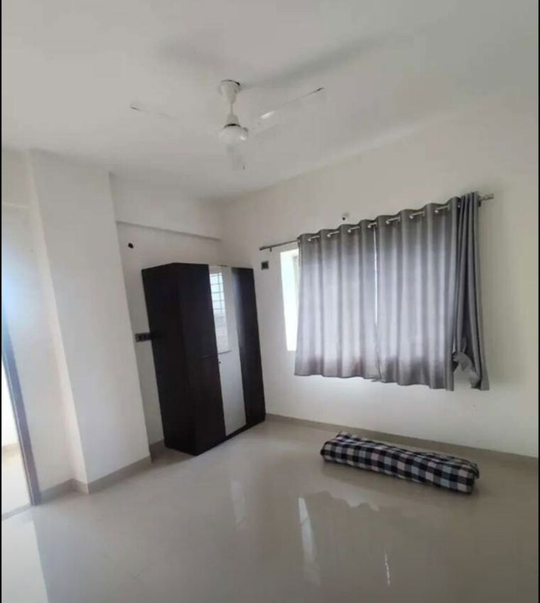 undefined, hazratganj Commercial Office Space 1560 Sq.Ft. In Hazratganj Lucknow 9870645