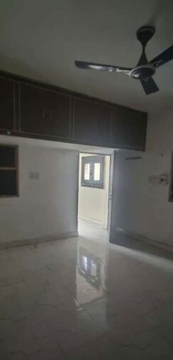 Office Space For Rent in Hazratganj