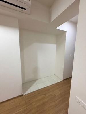 Room in 2 BHK Apartment at Indiabulls One Indiabulls, Pokhran Road No Two – for Sale