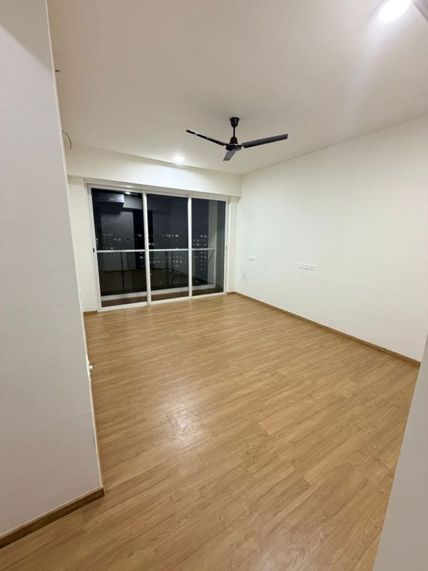 2 BHK Apartment For Sale in Indiabulls One Indiabulls