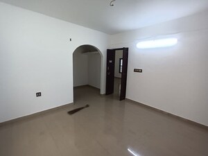 Room in  Office Space at Kadavanthara – for Rent