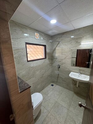 Bathroom in 3 BHK Builder Floor at Rt Nagar – for Rent