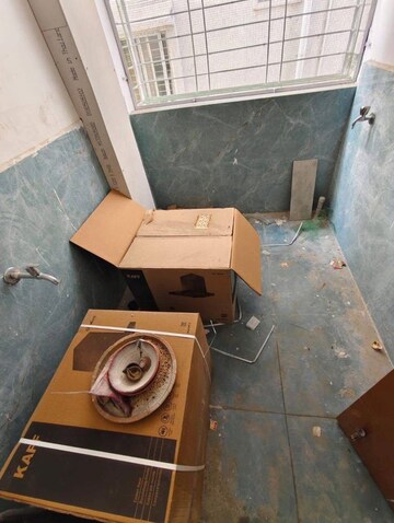 Furnished Amenities in 1 BHK Apartment at Kondapur – for Rent