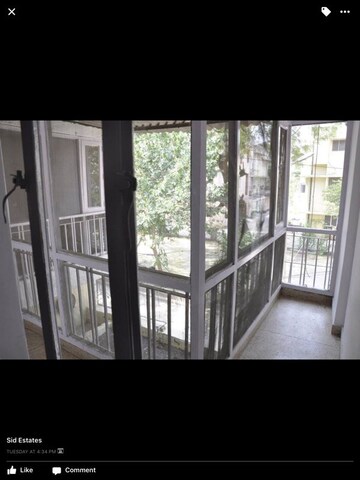 Room in 2 BHK Apartment at Nizamuddin East – for Rent