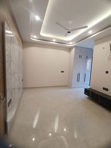 Kitchen in 4 BHK Builder Floor at Ansal API Esencia, Sector 67 – for Rent