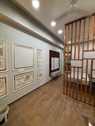 Room in Studio Apartment at Sector 1 Greater Noida – for Sale