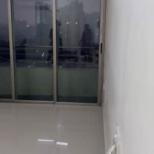 Furnished Amenities in 2.5 BHK Apartment at Jogeshwari West – for Rent