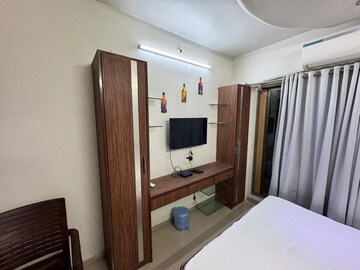 Bedroom in 3 BHK Apartment at Gujrati CHS, Vile Parle East – for Rent