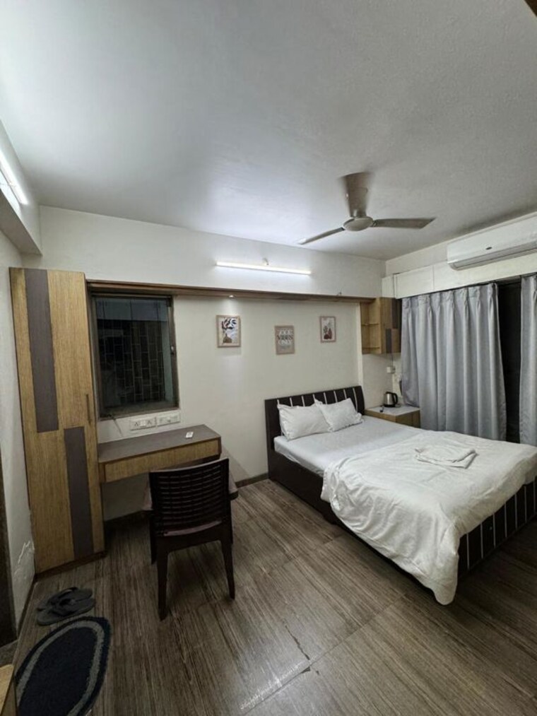 Bedroom, gujrati-chs 3 Bedroom 1000 Sq.Ft. Apartment In Vile Parle East Mumbai 9870746