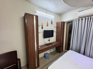 3 BHK Apartment For Rent in Gujrati CHS, Vile Parle East