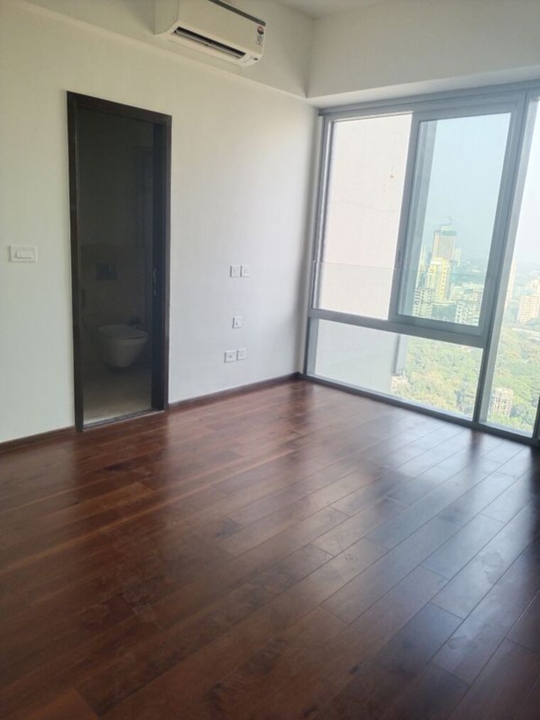 Room, gurukrupa-nirmalam 2 Bedroom 625 Sq.Ft. Apartment In Bandra East Mumbai 9870758