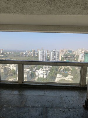 Master Plan in 4 BHK Apartment at K Hemani Bay View, Andheri West – for Sale