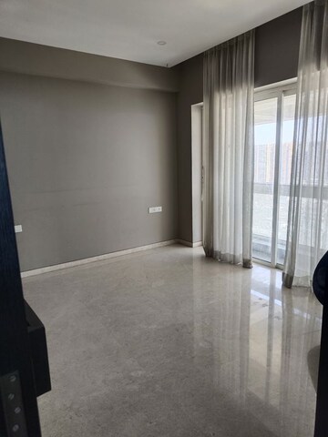 Bathroom in 4 BHK Apartment at K Hemani Bay View, Andheri West – for Sale