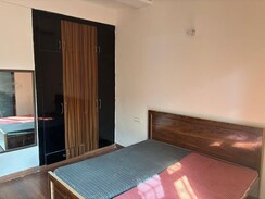 2 BHK + Servant Room Apartment For Rent in Motia Royal Estate