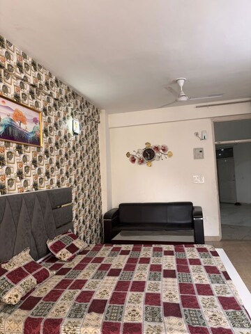 Bedroom in 1 RK Builder Floor at Radhey Krishna Orchid, Sector 101 – for Rent
