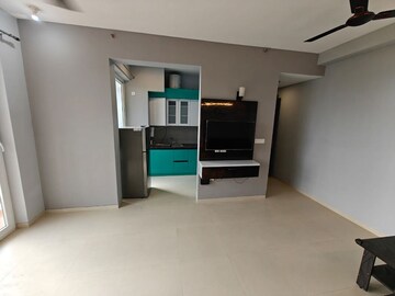 Room in 2 BHK Apartment at Supertech Hues, Sector 68 – for Rent