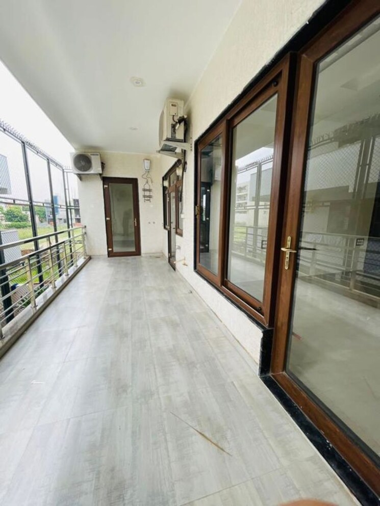 Balcony, ansal-api-esencia 4 Bedroom 2700 Sq.Ft. Builder Floor In Sector 67 Gurgaon 9870787