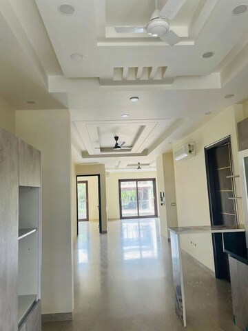 Building Lobby in 4 BHK Builder Floor at Ansal API Esencia, Sector 67 – for Rent
