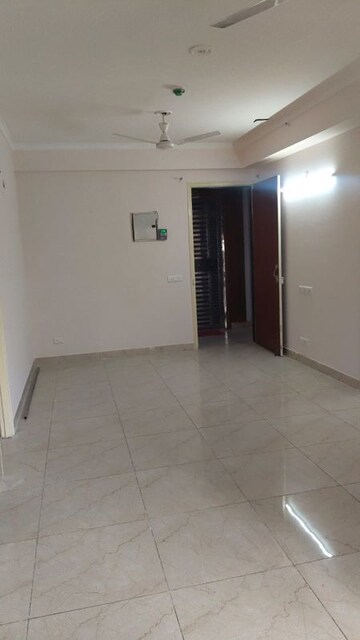 2 BHK Apartment For Rent in Gaur Atulyam, Omicron I Greater Noida