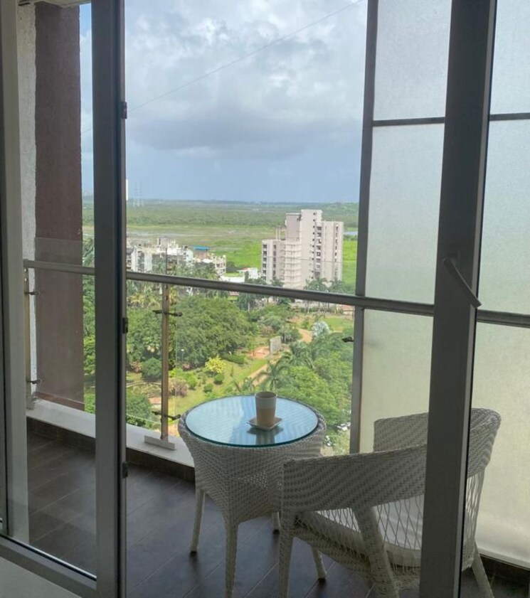 Balcony, dlh-orchid 4 Bedroom 4500 Sq.Ft. Apartment In Andheri West Mumbai 9870807