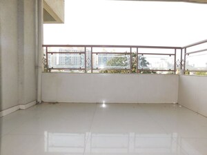 Room in 2 BHK Apartment at Shree Ganesh Graceland, Pimple Saudagar – for Rent
