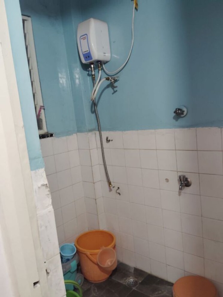 Bathroom, kumar-classic 1 Bedroom 550 Sq.Ft. Apartment In Aundh Pune 9870834