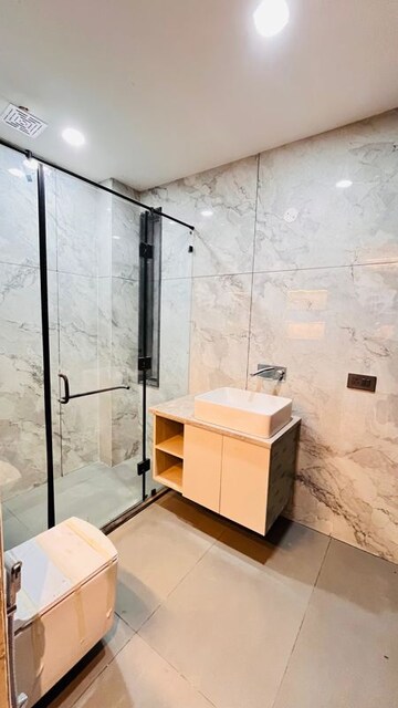 Bathroom in 3 BHK Builder Floor at BPTP Green Oaks, Sector 70a – for Sale