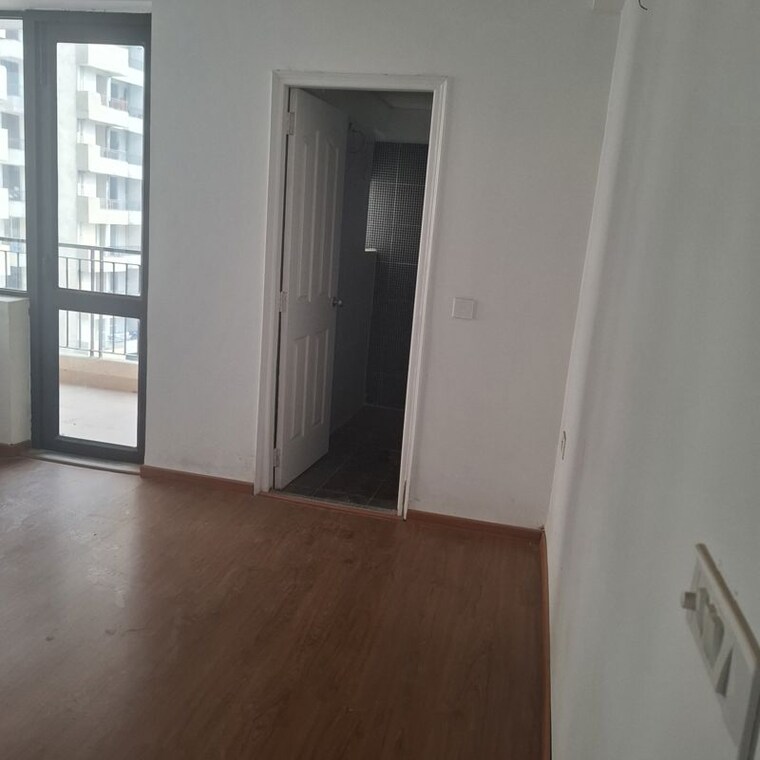 Room, rg-luxury-homes 2.5 Bedroom 1200 Sq.Ft. Apartment In Tech Zone Greater Noida Greater Noida 9870858