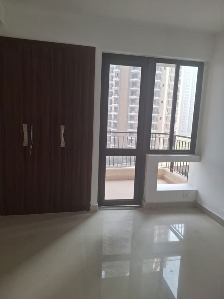 undefined, rg-luxury-homes 2.5 Bedroom 1200 Sq.Ft. Apartment In Tech Zone Greater Noida Greater Noida 9870858