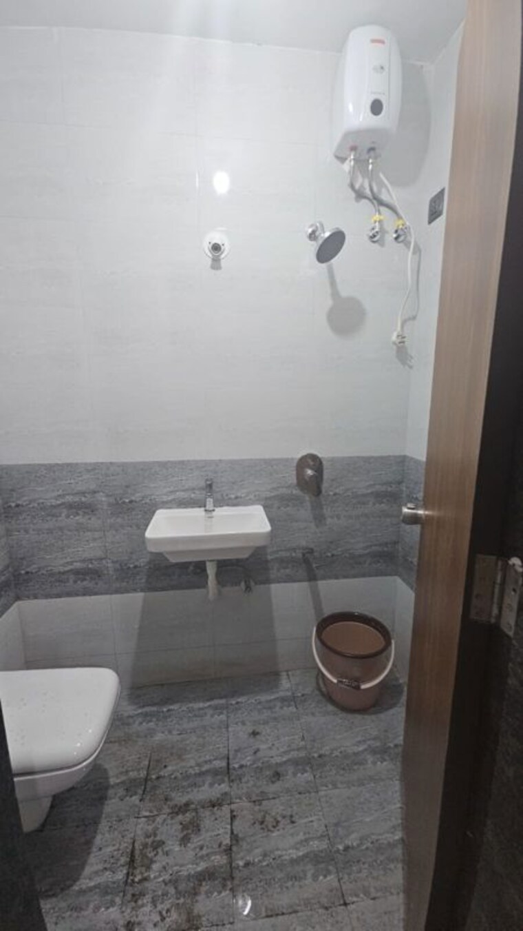Bathroom, bhandup west 1 Bedroom 330 Sq.Ft. Apartment In Bhandup West Mumbai 9870862