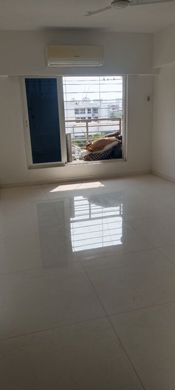 2 BHK Apartment For Rent in Midas Avenue, Santacruz East