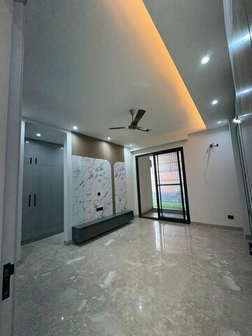 Room in 4 BHK Builder Floor at Ansal API Esencia, Sector 67 – for Sale