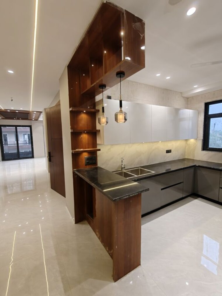 Kitchen, bptp-green-oaks 3 Bedroom 180 Sq.Yd. Builder Floor In Sector 70a Gurgaon 9870871