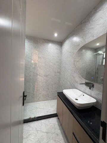 Bathroom in 3 BHK Builder Floor at BPTP Green Oaks, Sector 70a – for Sale