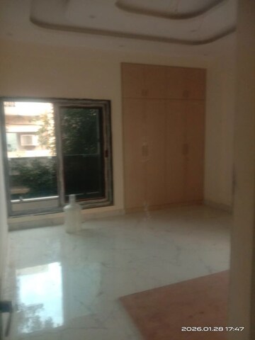 Room in 4 BHK Independent House at Malleswaram – for Rent