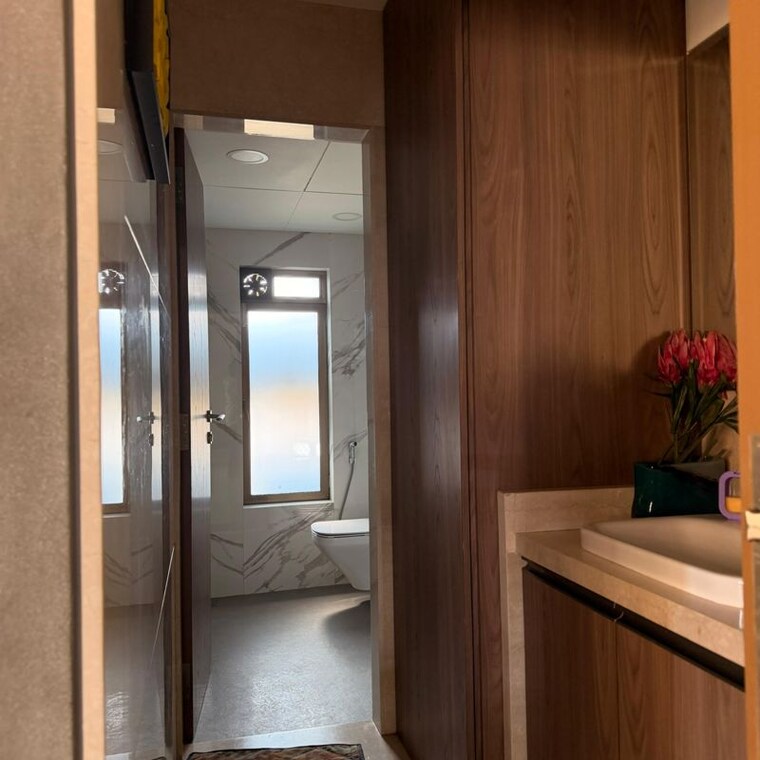 Attached Bathroom, west-view-heights-apartment 3 Bedroom 1500 Sq.Ft. Apartment In Matunga Mumbai 9870877