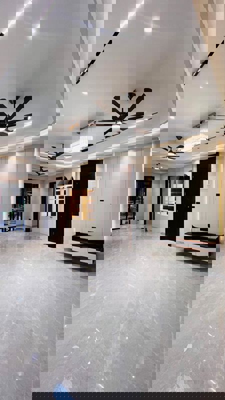 3 BHK + Pooja Room,Servant Room 180 Sq.Ft. Builder Floor in BPTP Green Oaks