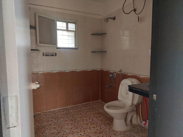 Bathroom, venkatesh-flora-phase-ii 3.5 Bedroom 2150 Sq.Ft. Apartment In Mundhwa Pune 9870938