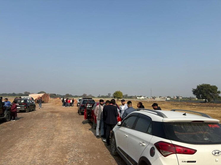 Exterior View, rohta road  150 Sq.Yd. Plot In Rohta Road Meerut 9870943