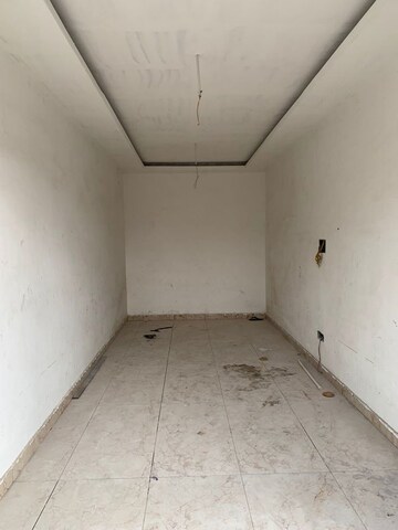 Room in  Shop at Modipuram – for Sale