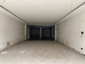 Room in  Shop at Modipuram – for Sale