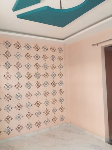 Room in 2.5 BHK Apartment at Gomti Nagar – for Rent