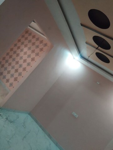 Furnished Amenities in 2.5 BHK Apartment at Gomti Nagar – for Rent