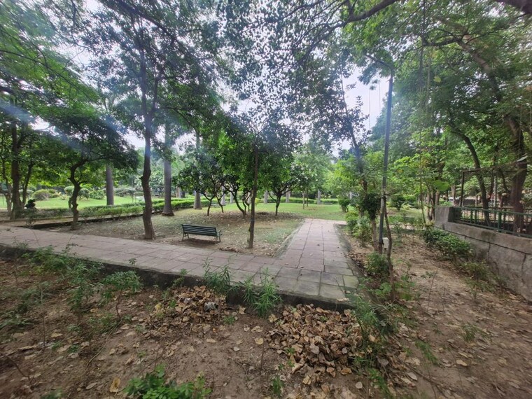 undefined, ss-sainik-farms  1008 Sq.Yd. Plot In Sector 150 Noida 9826366