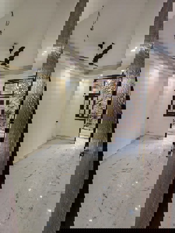 2 BHK 1100 Sq.Ft. Builder Floor in Hansmukhi Garden Estate