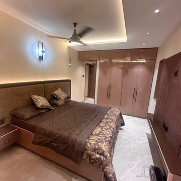 2 BHK Apartment For Rent in Versova